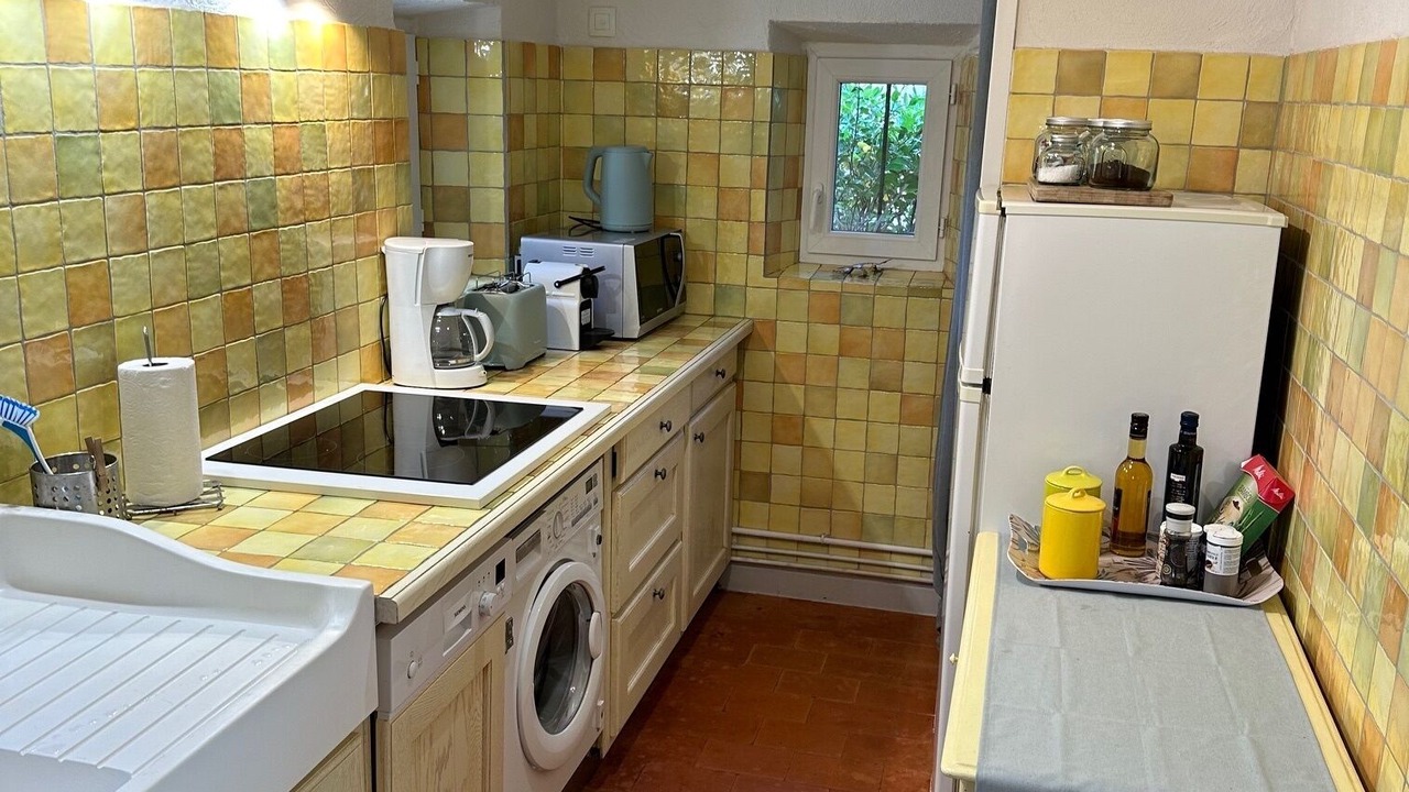 Photo of Kitchen in Sainte-Maxime City Centre