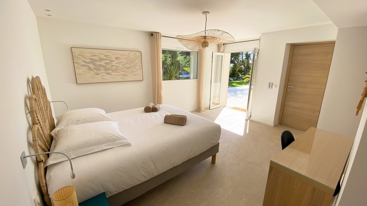 Photo of Bedroom in Saint-Cyr-sur-Mer