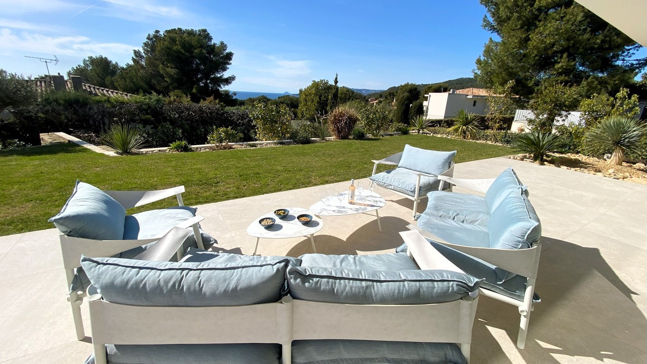 Photo of Patio Balcony in Saint-Cyr-sur-Mer