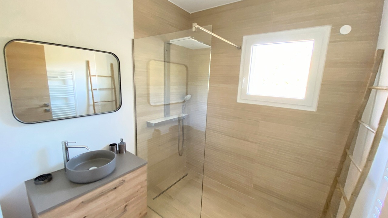 Photo of Bathroom in Saint-Cyr-sur-Mer