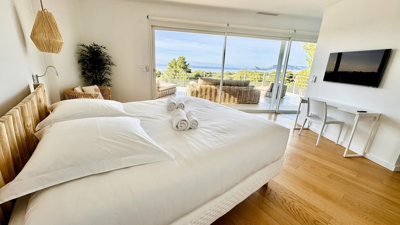Photo of Bedroom in Saint-Cyr-sur-Mer