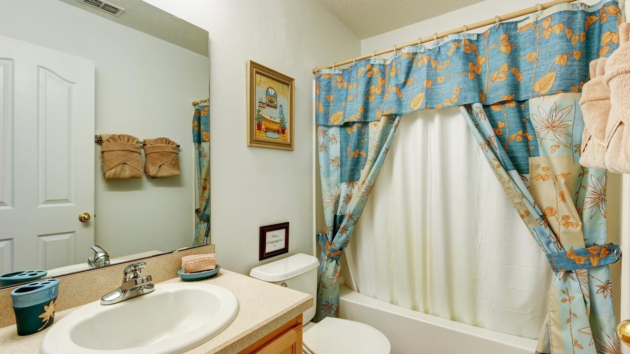 Photo of Bathroom in Windwood Bay