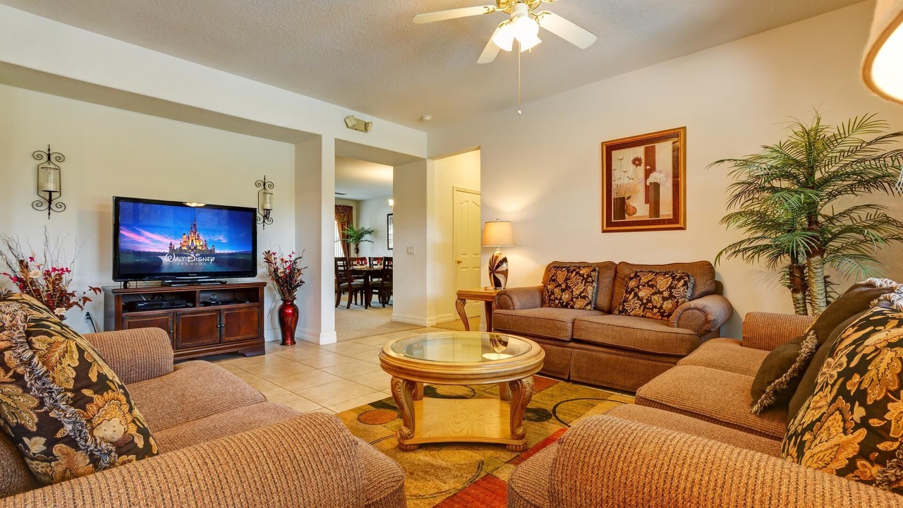 Photo of Livingroom in Windwood Bay