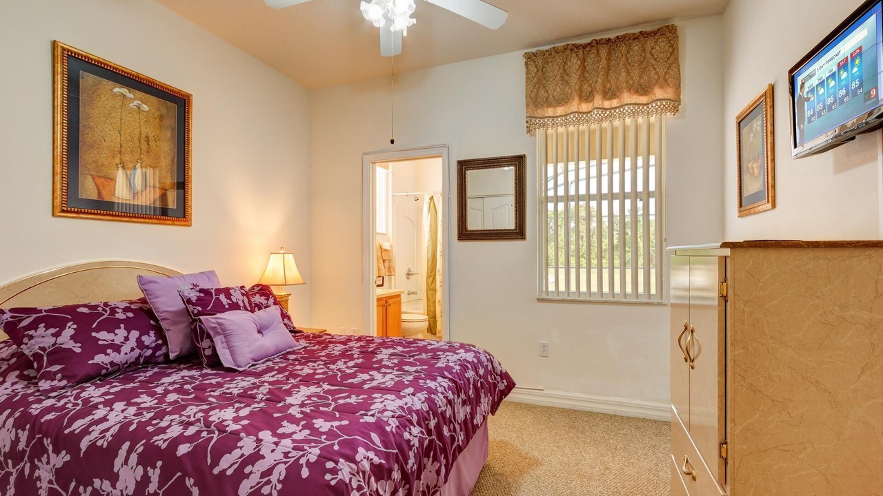 Photo of Bedroom in Windwood Bay