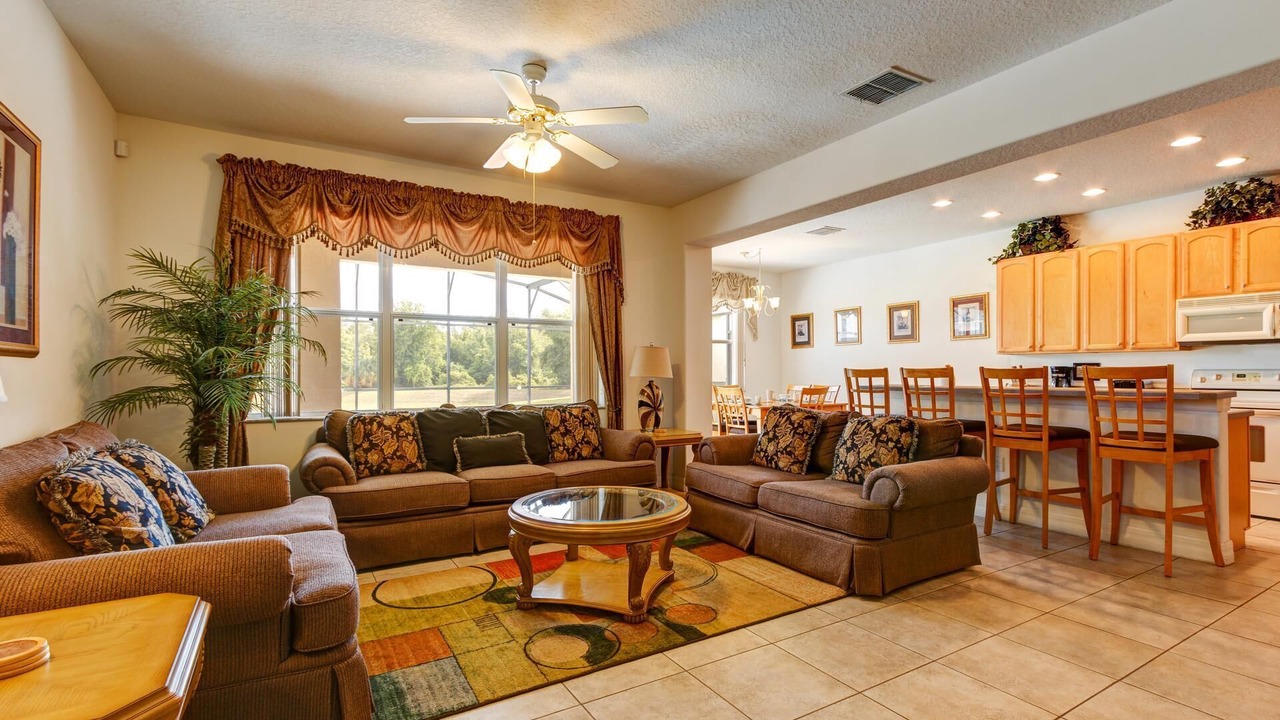 Photo of Livingroom in Windwood Bay