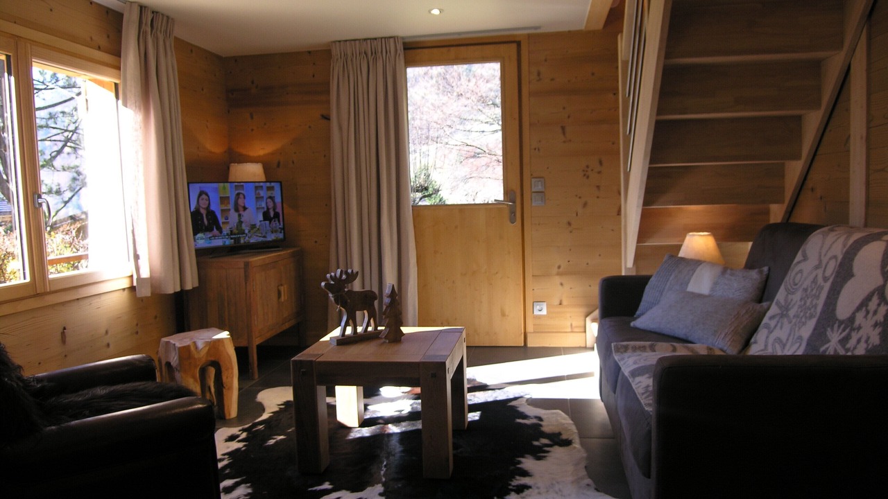 Photo of Livingroom in Thones