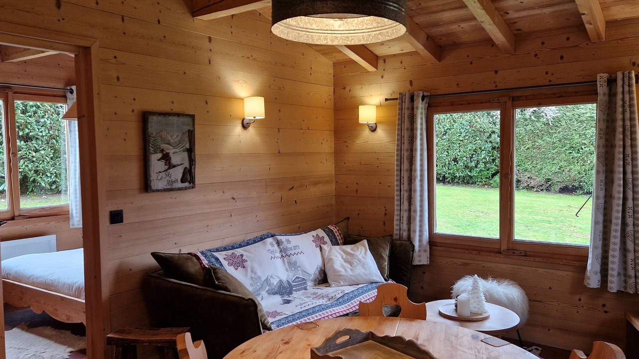 Photo of Livingroom in Thones