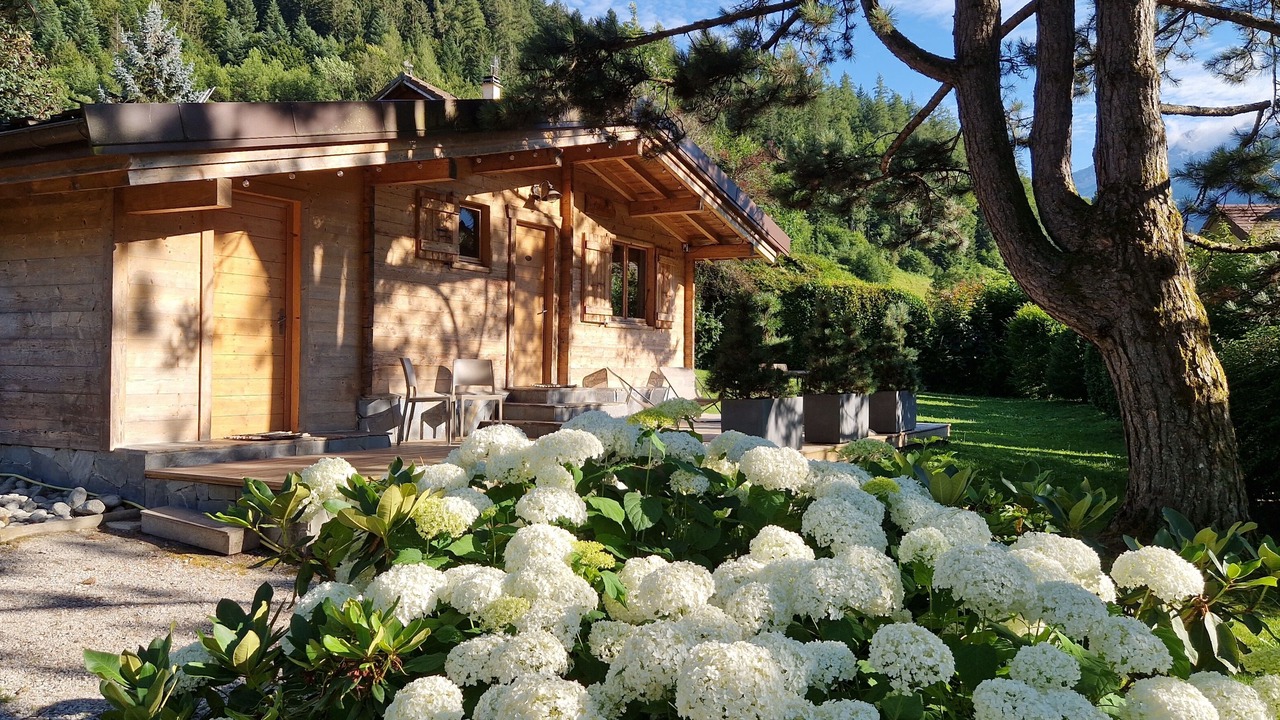 Photo of Outdoor in Thones
