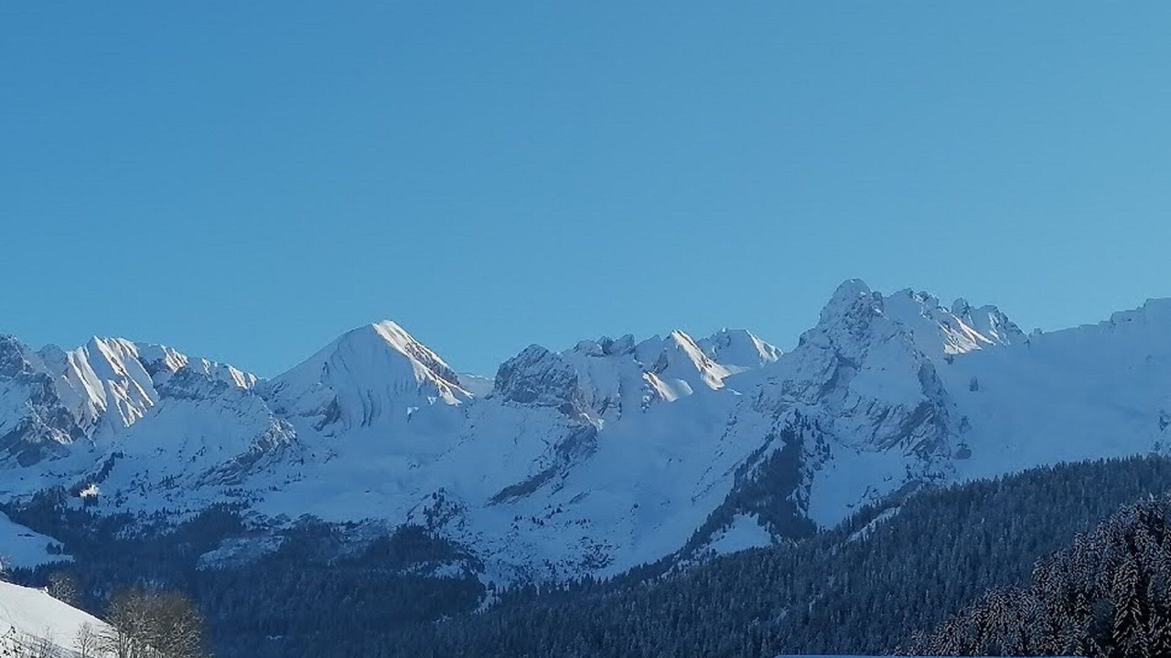 Photo of Outdoor in Thones