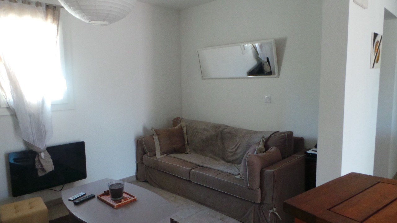 Photo of Livingroom in Fox-Amphoux