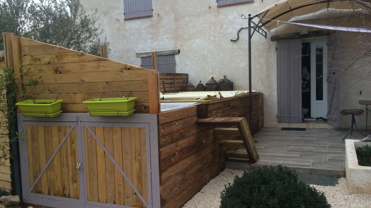 Photo of Patio Balcony in Fox-Amphoux