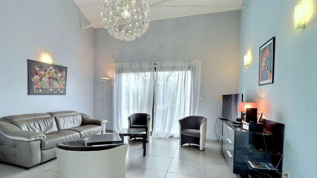 Photo of Livingroom in Aubenas