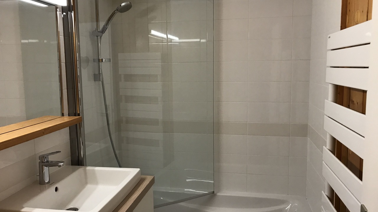 Photo of Bathroom in Arc-1600