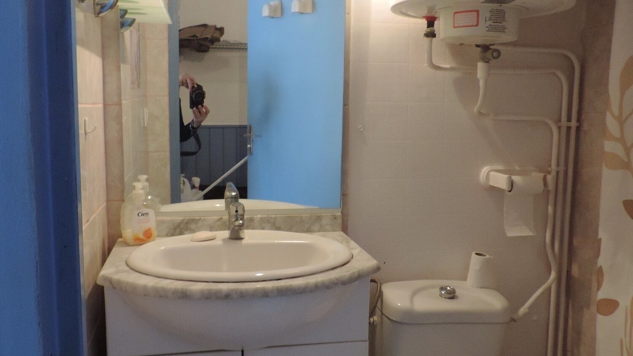 Photo of Bathroom in Lamalou-les-Bains