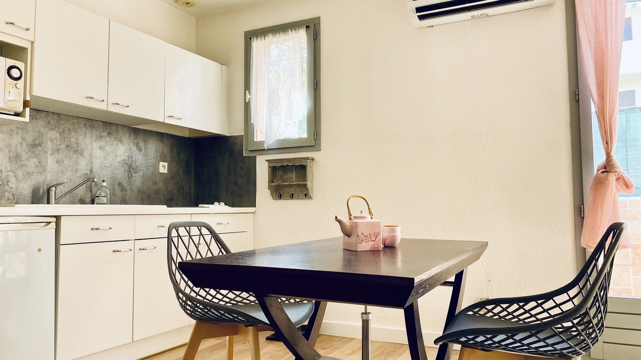 Photo of Kitchen in Greoux-les-Bains
