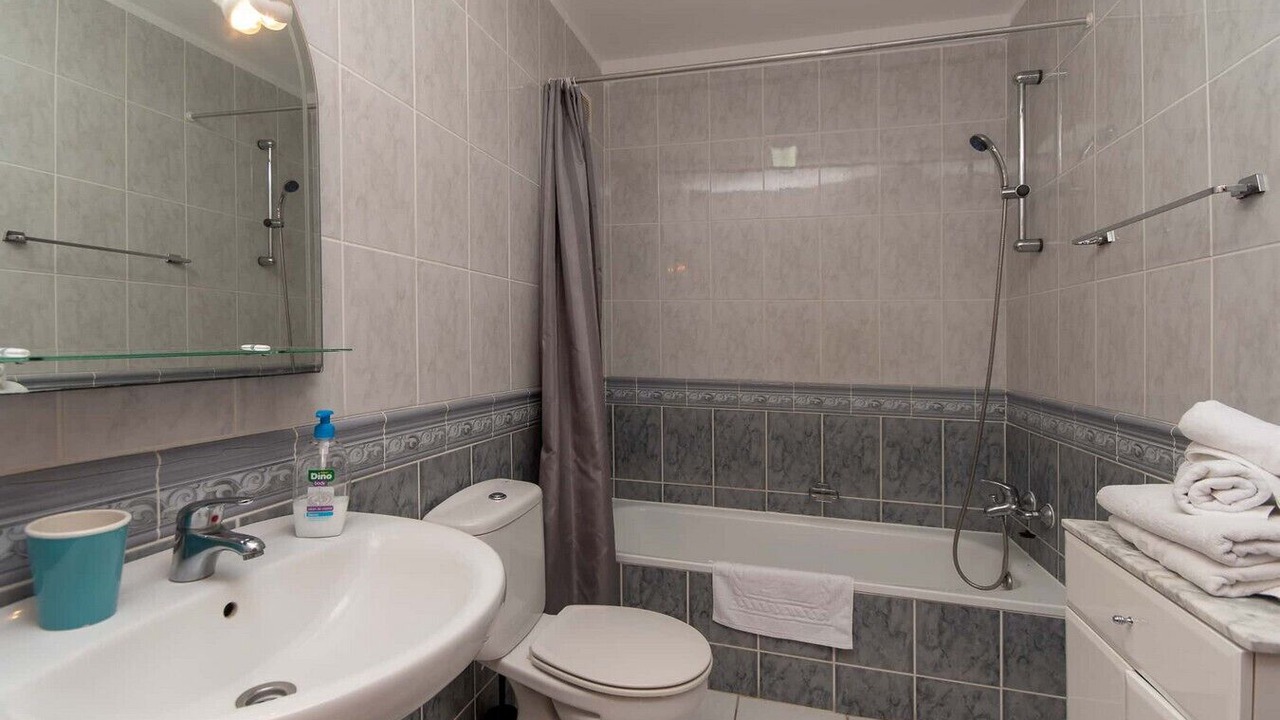 Photo of Bathroom in Los Cristianos