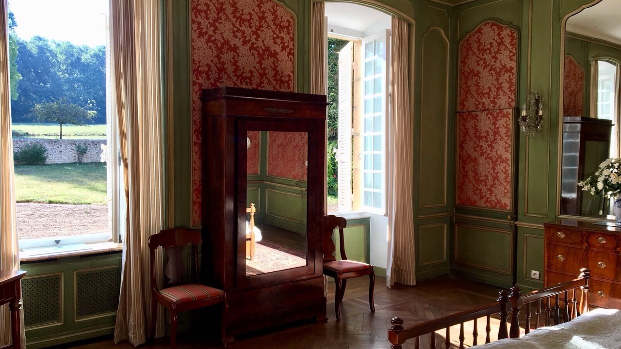 Photo of Bedroom in Bourbon-Lancy