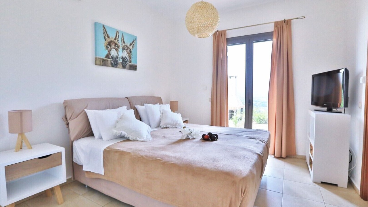 Photo of Bedroom in Monopari