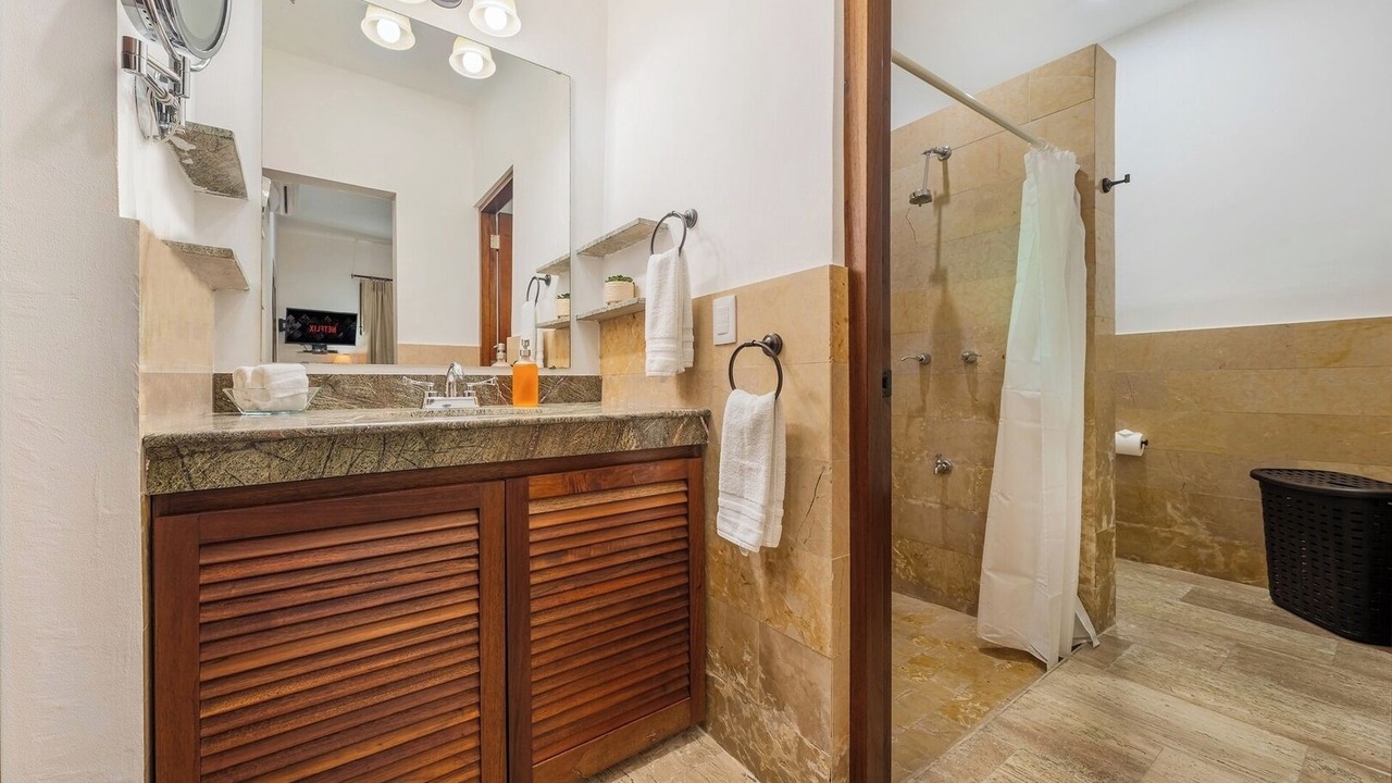 Photo of Bathroom in Colonia Salina Chica