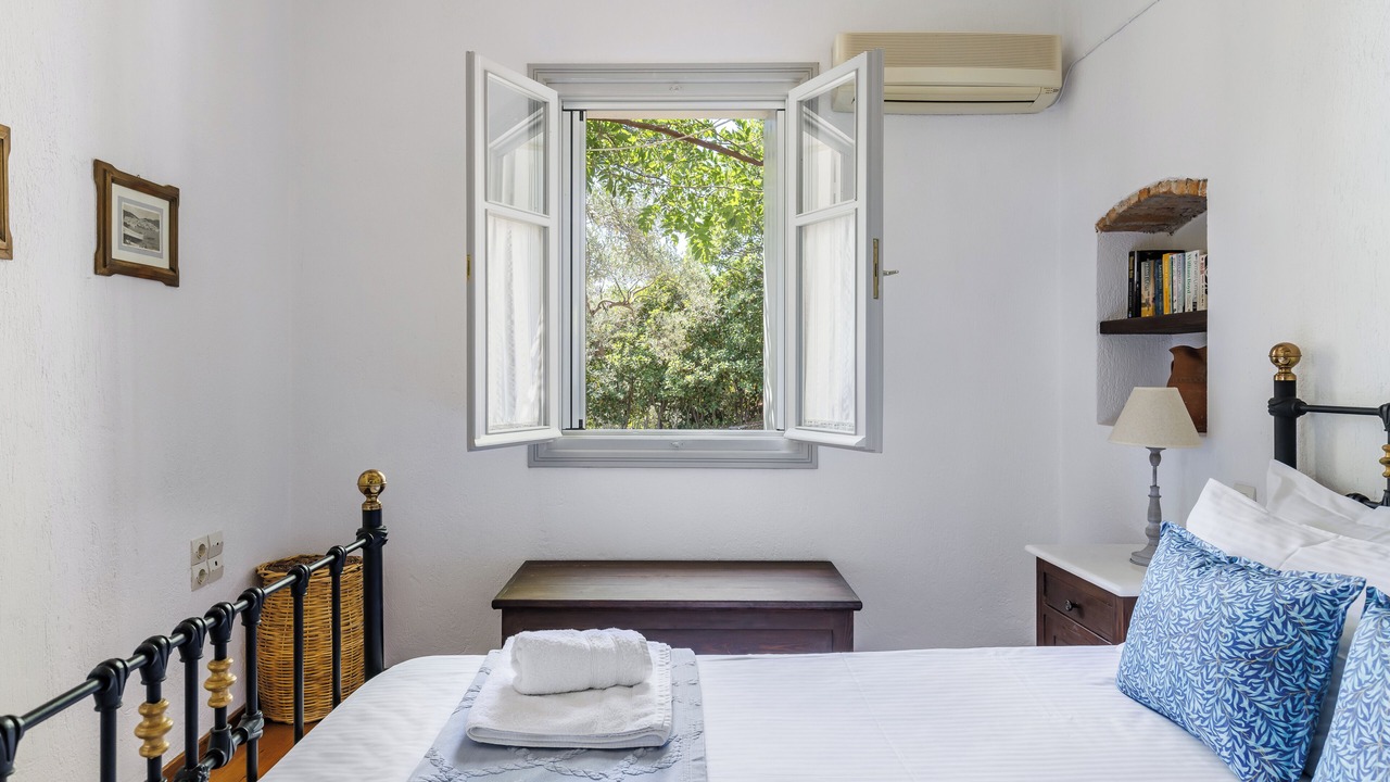 Photo of Bedroom in Skopelos