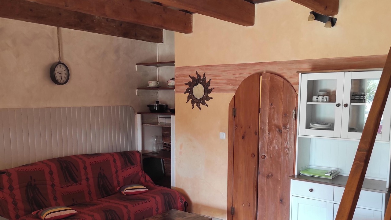Photo of Livingroom in Velleron