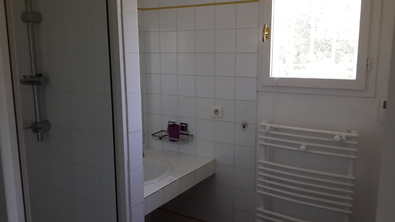 Photo of Bathroom in Fuveau