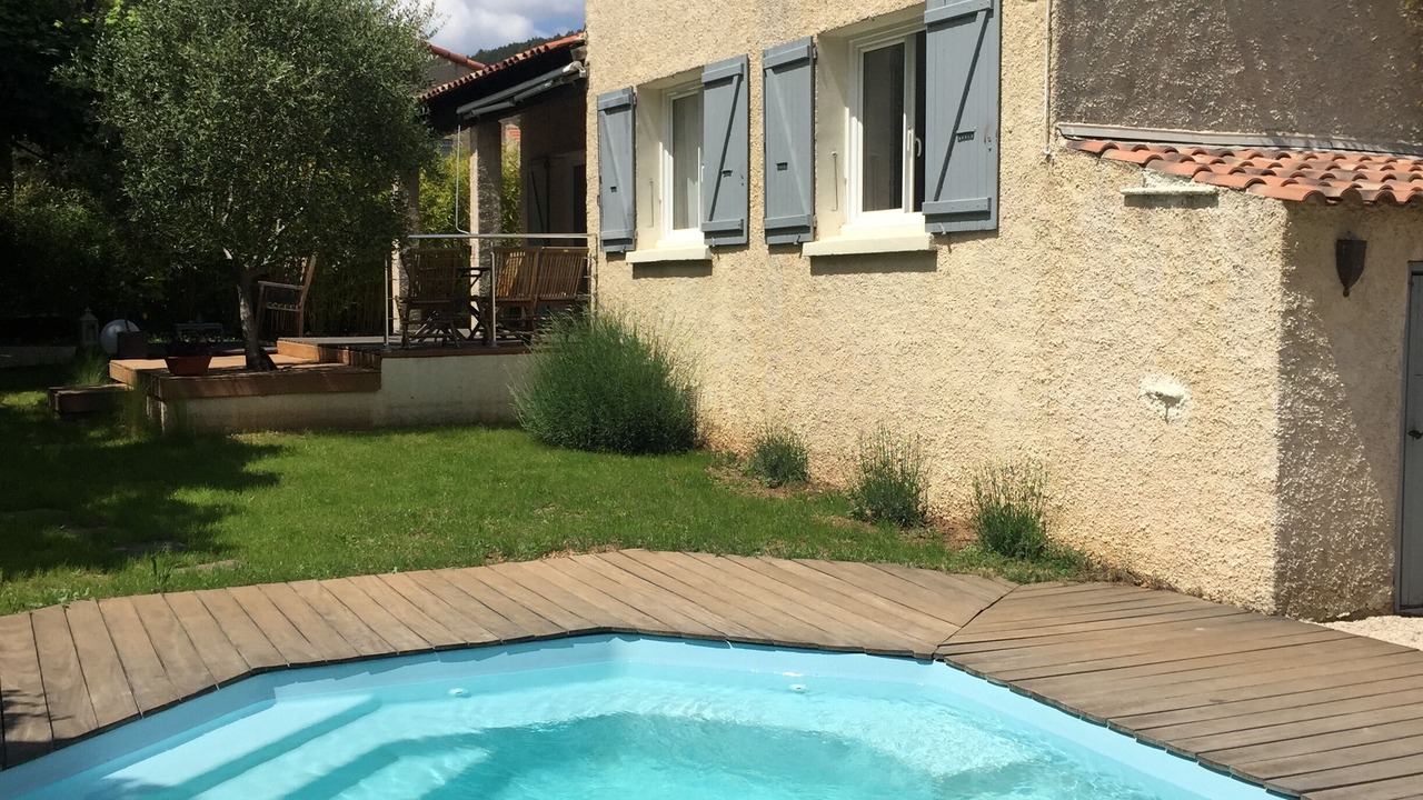 Photo of Outdoor in Auriol