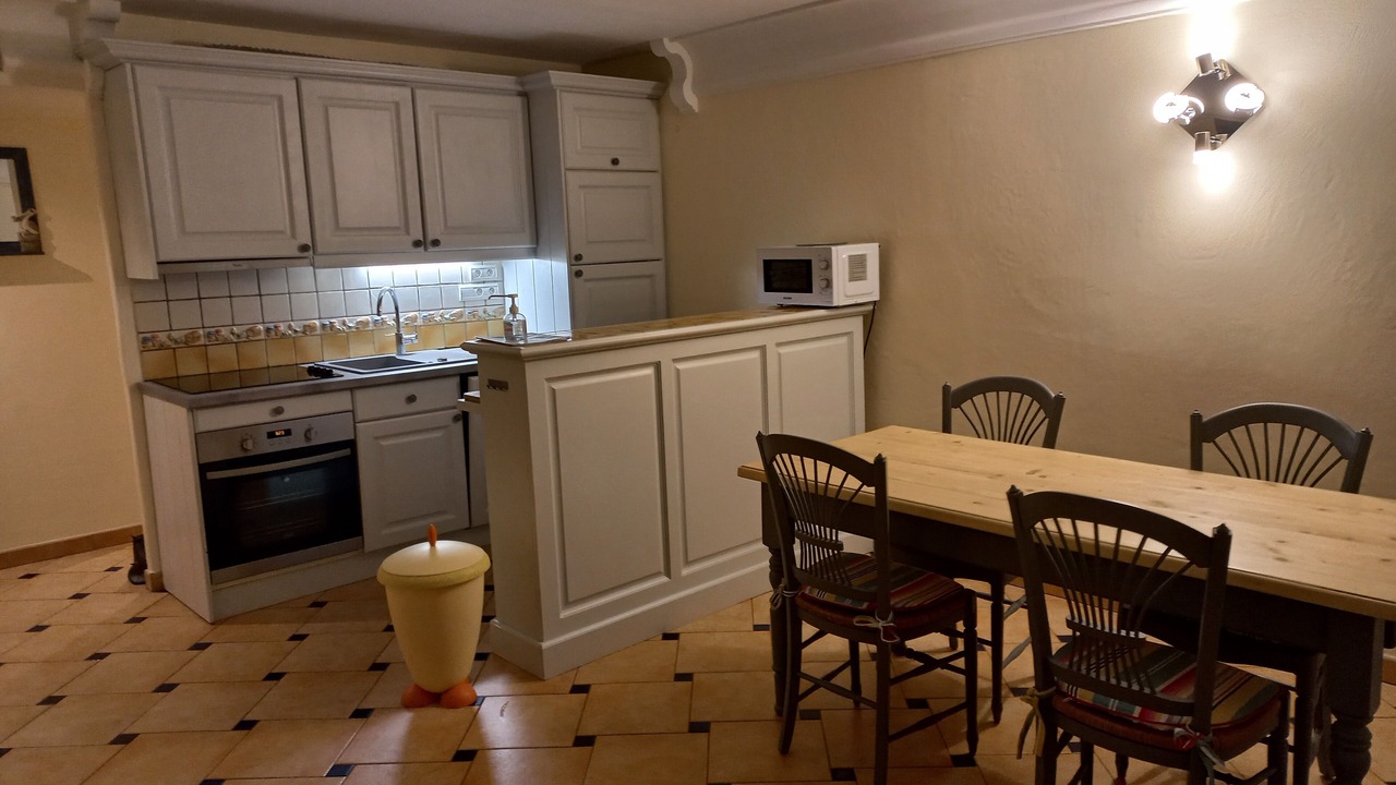 Photo of Kitchen in Sainte-Maxime City Centre