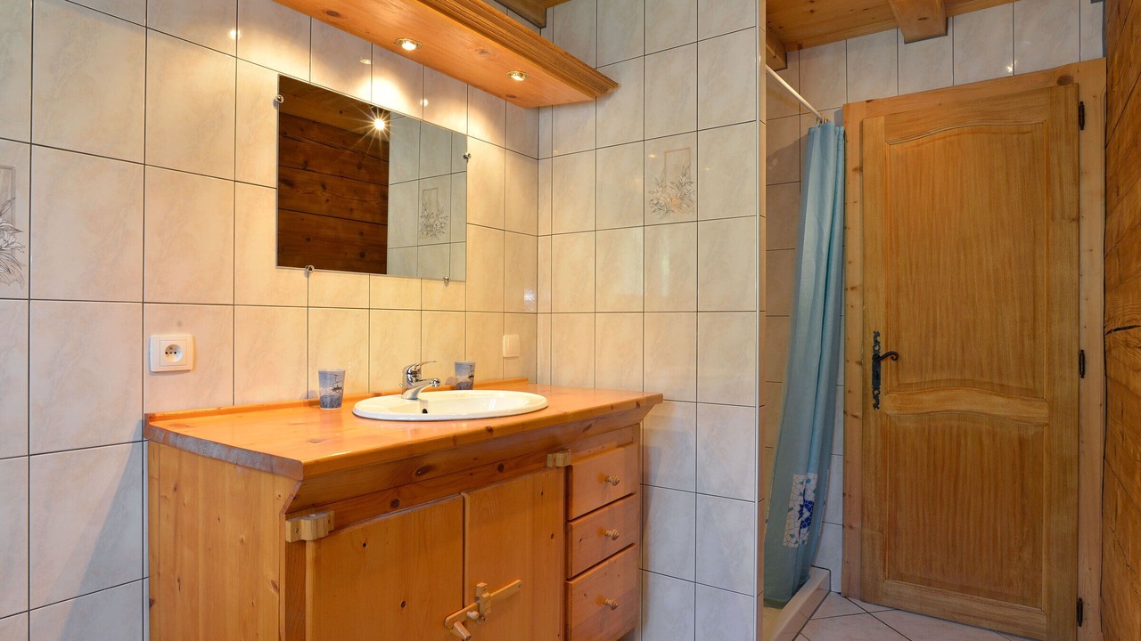 Photo of Bathroom in Abondance