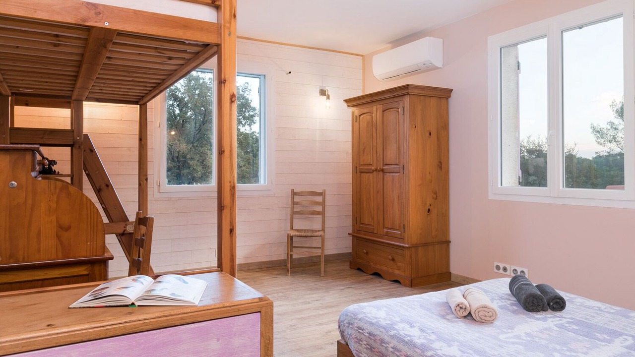 Photo of Bedroom in Trans-en-Provence