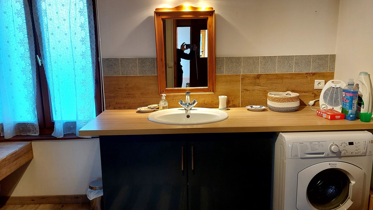 Photo of Bathroom in Saint-Martin-de-Queyrieres