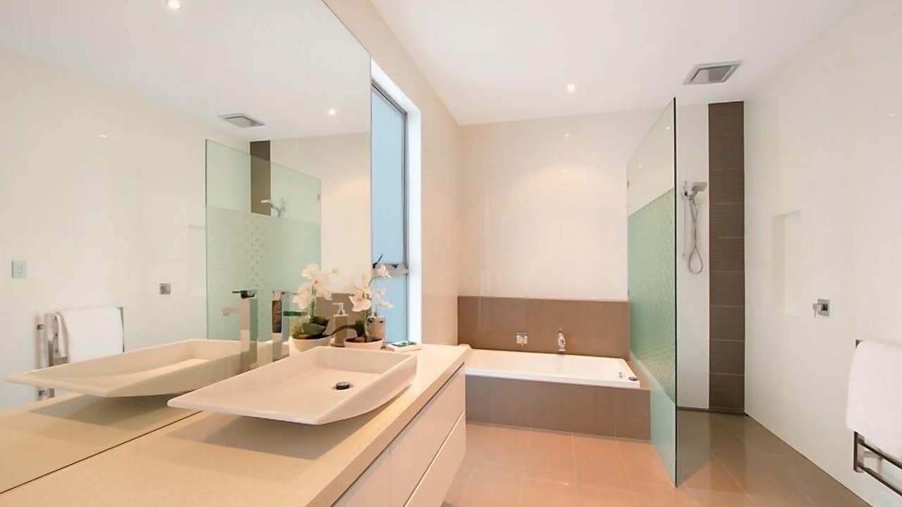 Photo of Bathroom in Broadbeach Waters