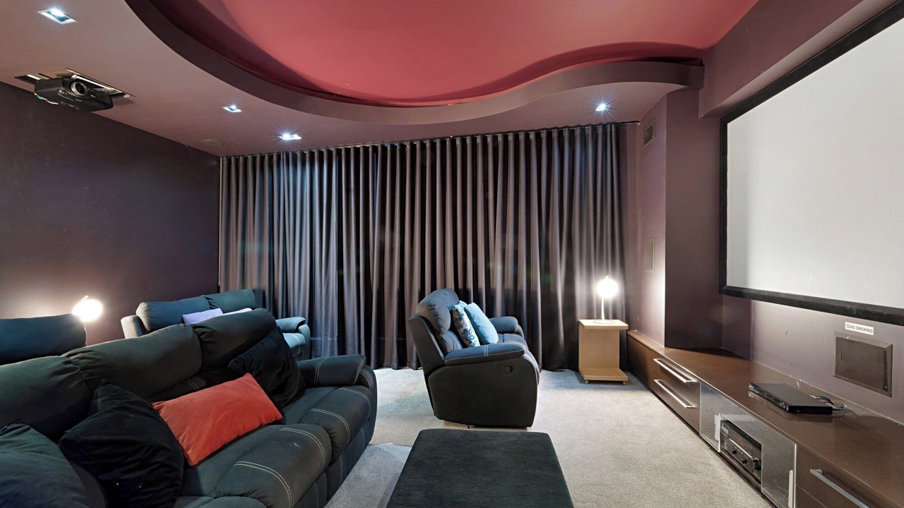 Photo of Livingroom in Broadbeach Waters