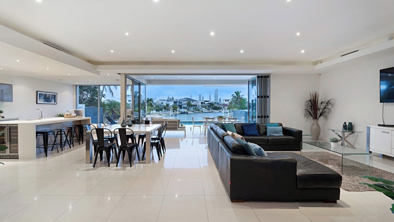 Photo of Others in Broadbeach Waters