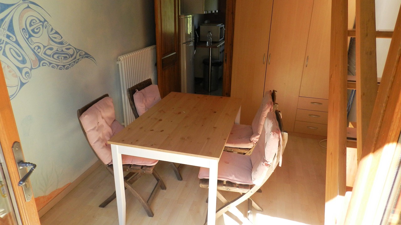 Photo of Others in Auriol