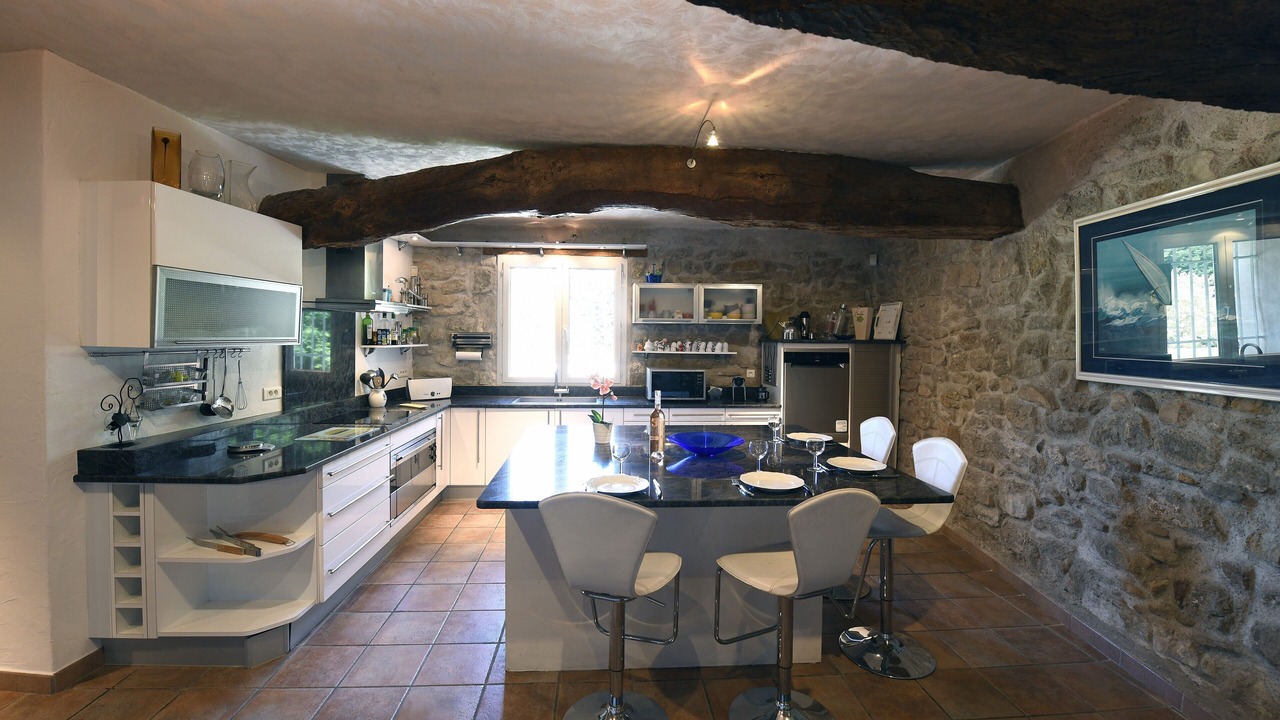 Photo of Kitchen in Caumont-sur-Durance