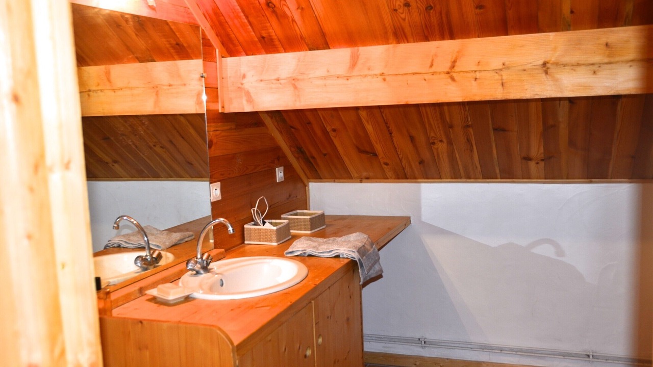 Photo of Bathroom in Nevache
