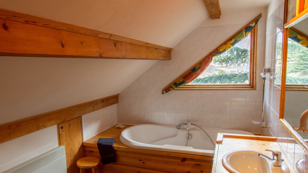 Photo of Bathroom in Nevache