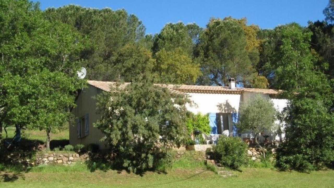 Photo of Outdoor in Les Mayons