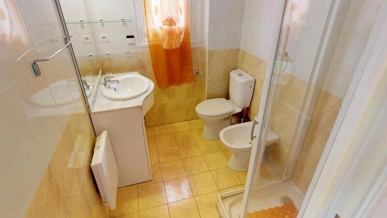 Photo of Bathroom in Menton