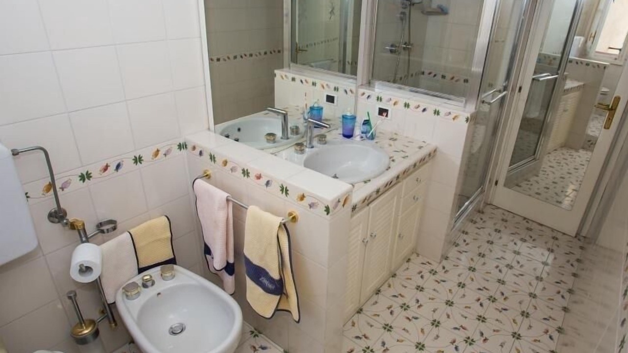 Photo of Bathroom in Old Town