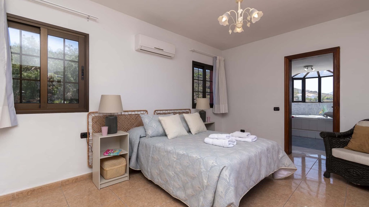 Photo of Bedroom in Armenime