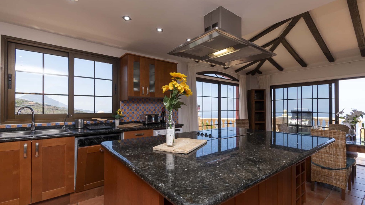 Photo of Kitchen in Armenime