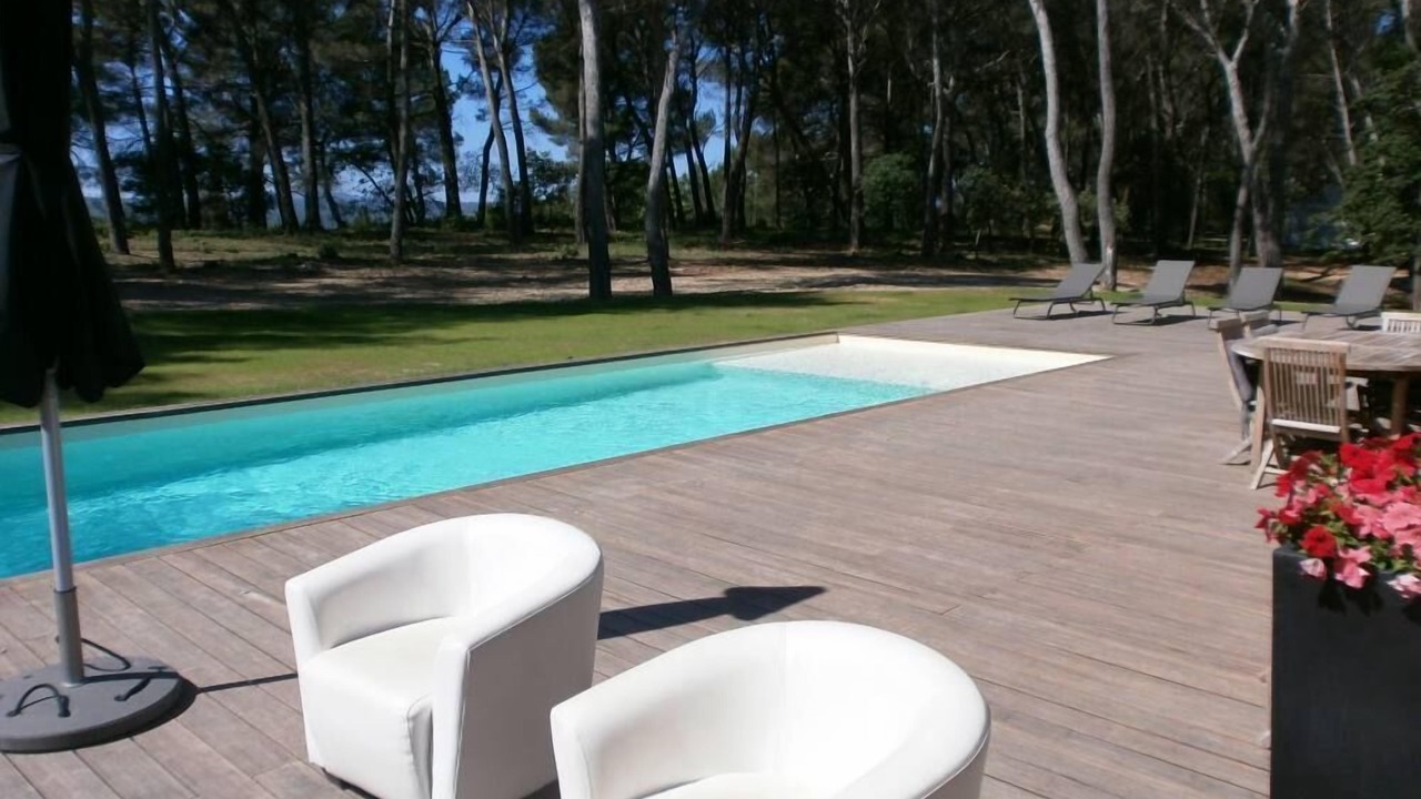 Photo of Outdoor in Rousset