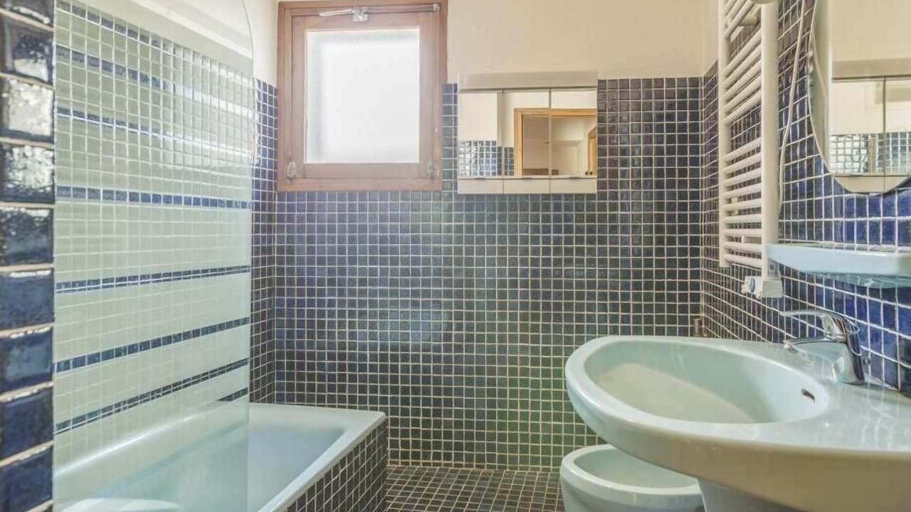 Photo of Bathroom in Saint-Marcel