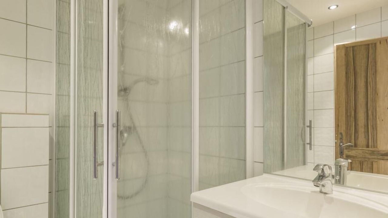 Photo of Bathroom in Saint-Marcel