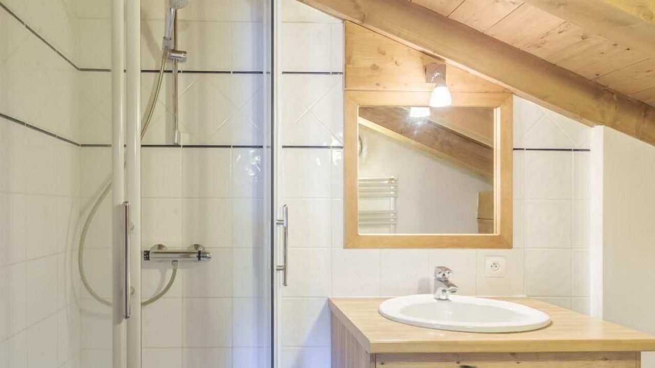 Photo of Bathroom in Saint-Marcel