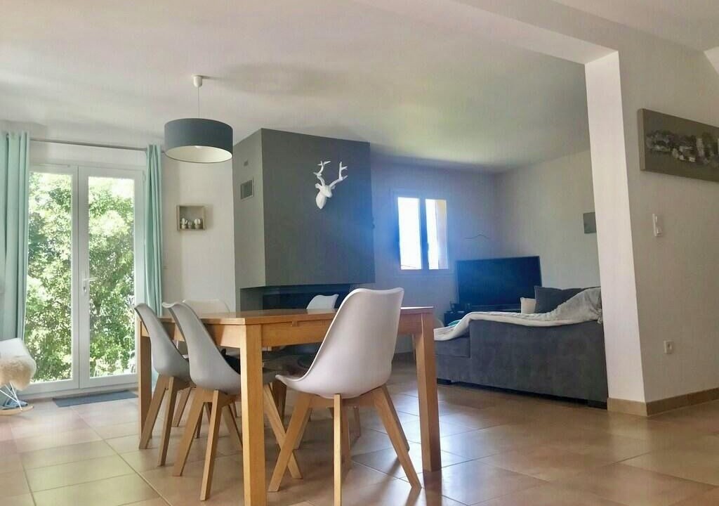 Photo of Livingroom in Pourrieres