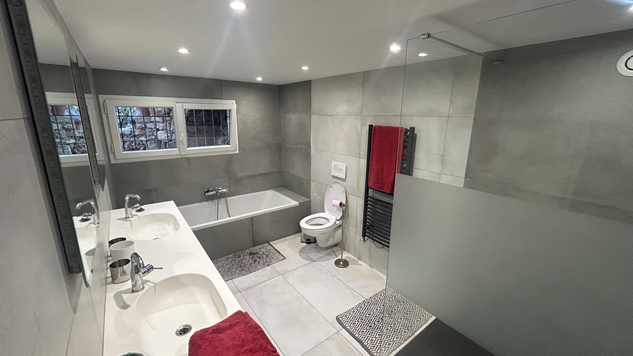 Photo of Bathroom in Cabris