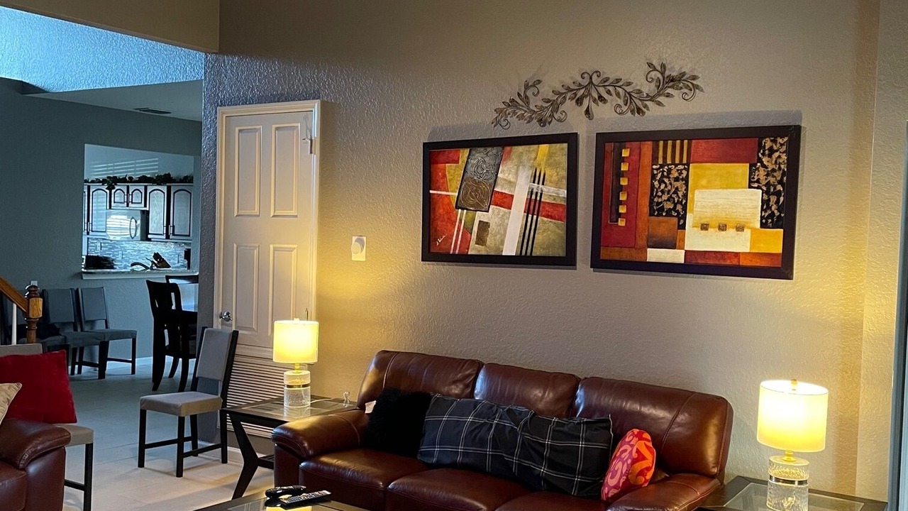 Photo of Livingroom in Windsor Hills